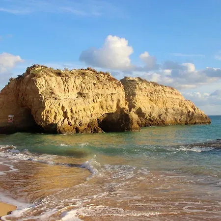 Charming In With Shared Pool - 70 M²