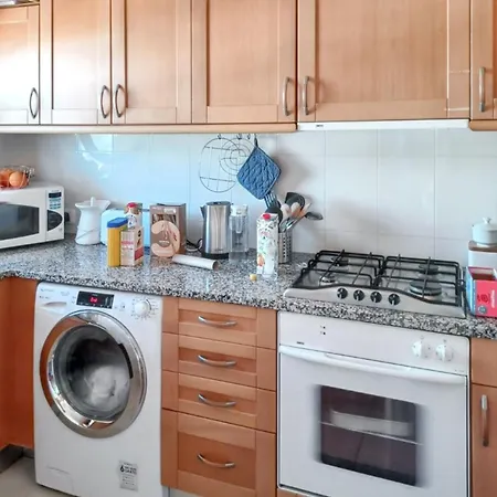 Apartmán Charming In With Shared Pool - 70 M²