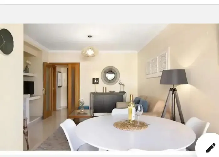 Apartmán Charming In With Shared Pool - 70 M² *